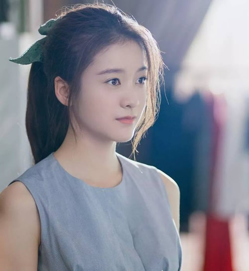 ��ѩӭ�������ϼ����ͼƬ ���ݹ��ĵ�Ӱ�͵��Ӿ�